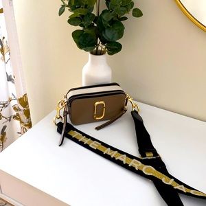 Mark Jacobs cross body purse